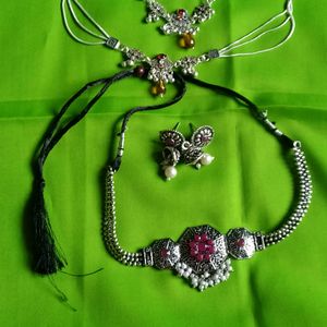 Necklace Set And Payal