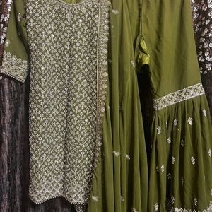 ( Price Drop!!)Pakistani Sharara Suit✨💗