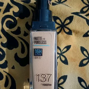 Maybelline Foundation (200rs)