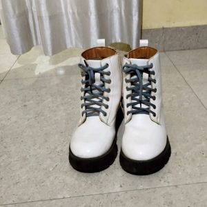 Ankle Length Laced Boots Size Eur 35/36