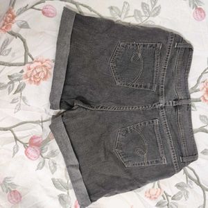 Fashionable Women's Wear SHort