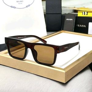 PRADA SUNGLASS