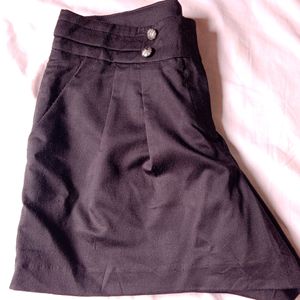 Clovis Women Shorts