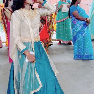 Lehnga With Blouse And Dupatta Set