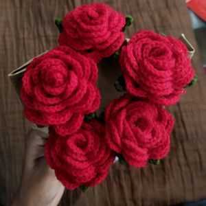 Pinterest Crochet Rose flower bouquet