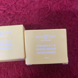 Vitamin C E Super Bright Moisturizer Set