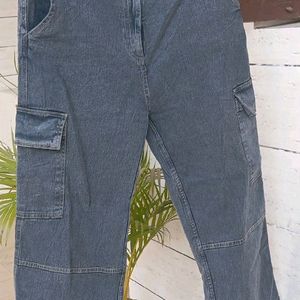 Cargo Jeans