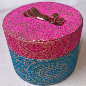 Lakme Jewelry Box