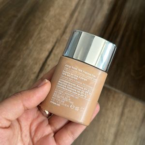 Cliniqur Even Better Glow Foundation