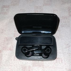 WIRELESS EARBUDS