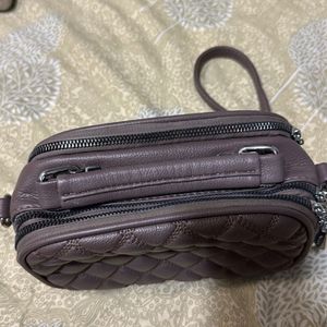 Multipocket Sling Bag