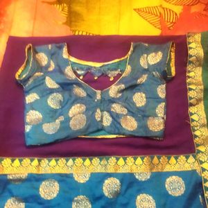 Designer Saree With Heavy Designe Blouse