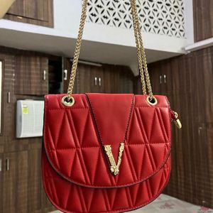 Red Slingbag