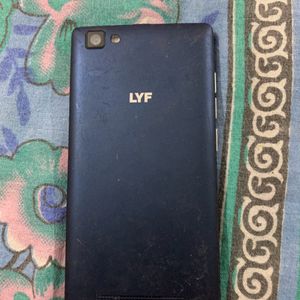 LYF WIND 7 MOBILE IN VERY NEW CONDITION