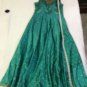 Beautiful Ethnic Gown Bust 34-36(padded)