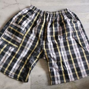 Men Shorts/Bermuda - Yellow