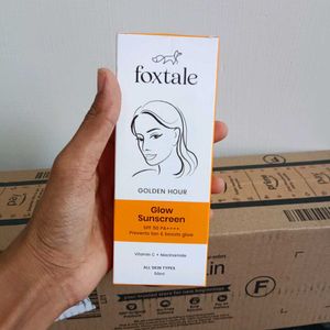 🧡 Foxtale Vit C & Niacinamide Glow Sunscreen🌞