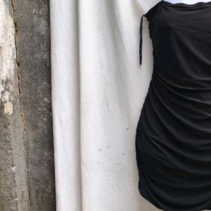 I. BLACK RUCHED MINI BODYCON