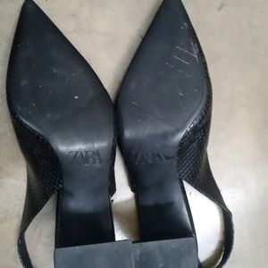 Black Heel (Zara)