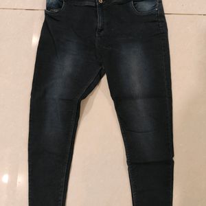 Blackish Blue Fade  High Rise 4 Button Jeans.