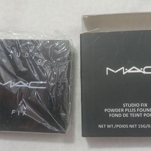 MAC Compact Powder (Shade 01)