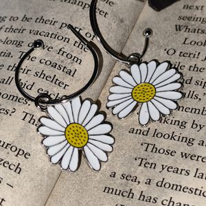 Daisy Earrings