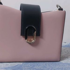 Beautiful  Light Pink Or Balck Color  Slingbag