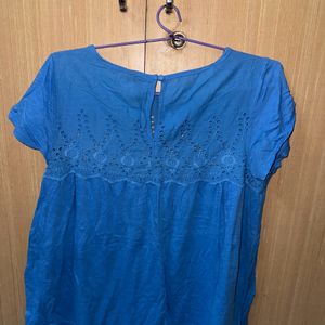 womens Tops