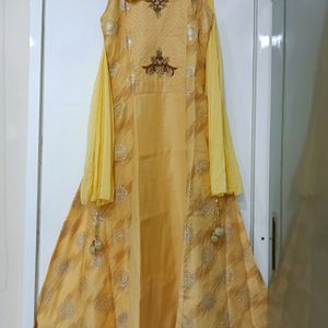 Diwali Sale! Gown For Women's