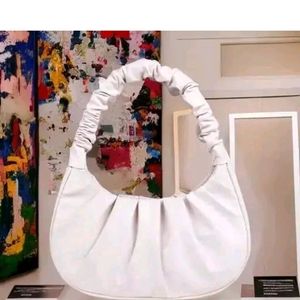 Very Stylish Bag For Women