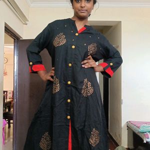 Elegant black kurta and pyjama set