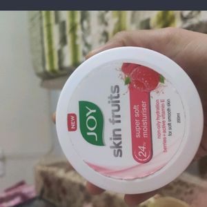 JOY Skin Fruits Super Soft Moisturize