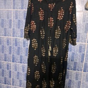 Black Kurti With Gotapatti  And Katha Work