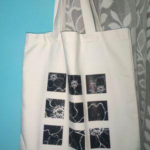 Minimal Tote Bag