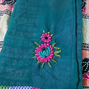 Saree With Attached Fabric For Blouse