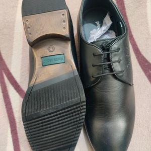 Branded New Leather Men Formal Shoe