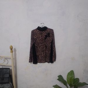 Cute Leopard Print High Neck Top