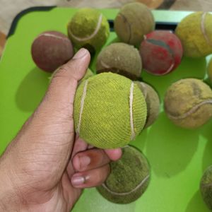 Selling This Hard Tennis Balls ❤️Any 6✅