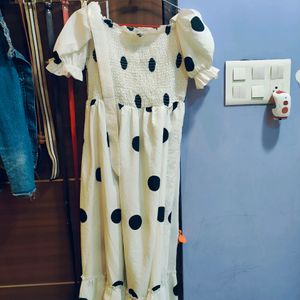 YPolka Dot Dress...Buy Fast Offer Is For Limited