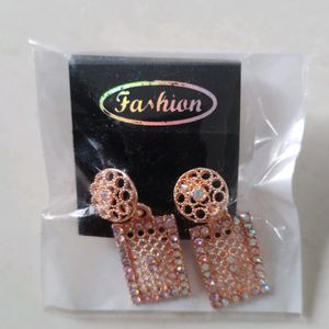 Golden Daymond Earings