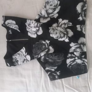 Black DOTTI crop Top With White Grey Flowers