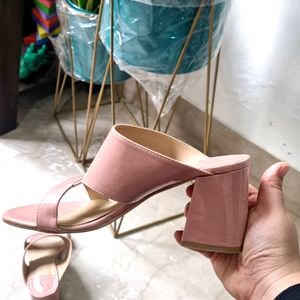 NUDE PINK BLOCK HEELS! - SIZE EURO 37