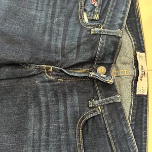 Jeans of Hollister a wellknown brand o