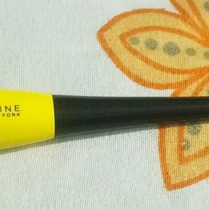 Maybelline New York COLOSSAL BOLD LINER Holi Offer