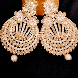 Beautiful Earrings Tops For Patty Wedding Fuction