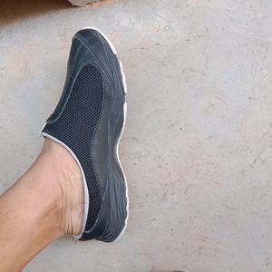 us size 8 casual shoes