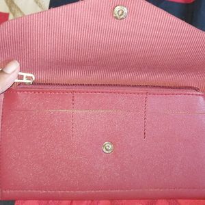 Maroon Wallet