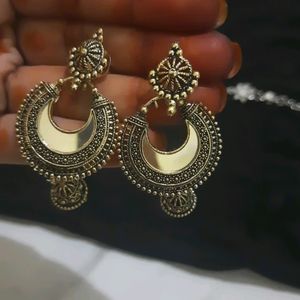 Combo Of 6 Earrings..