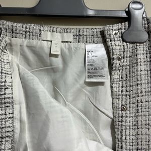 H&M Tweed Cute Button Skirt