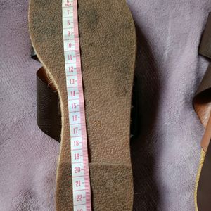 Women Sandals    Reselling It Due To Size Issue